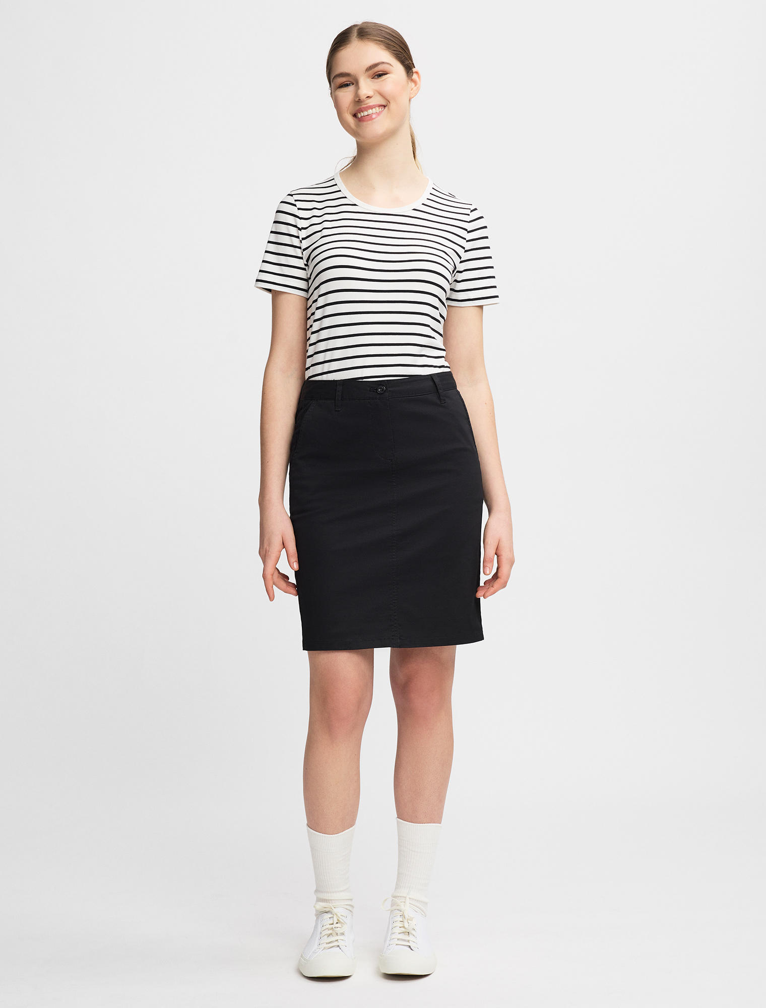 Women's Riviera Striped T-Shirt - Vanilla & Black