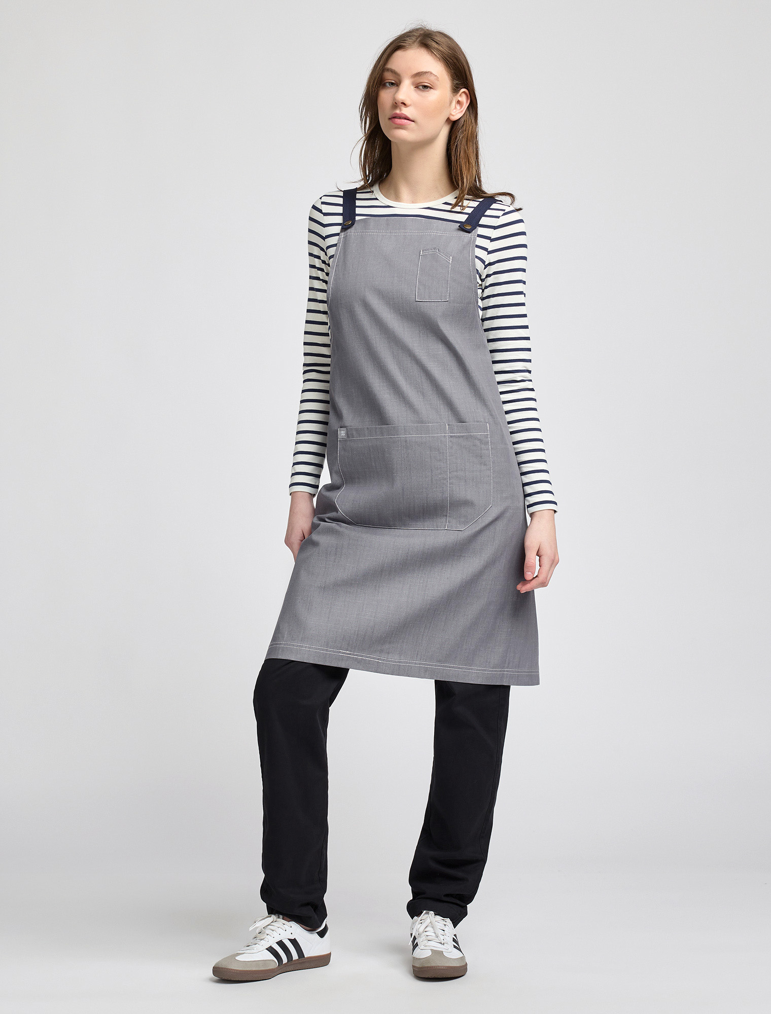 Bib Aprons - Premium-Quality Bib Aprons with Pockets